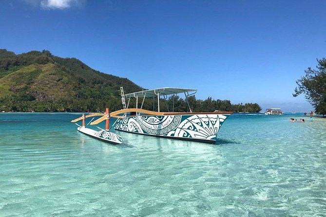 2-hour Private Sunset Cruise - A quiet sunset on Moorea’s lagoon