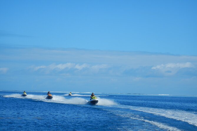 2 hours discovery tour of Moorea by Jet Ski - Starting at Opunohu with a clear briefing
