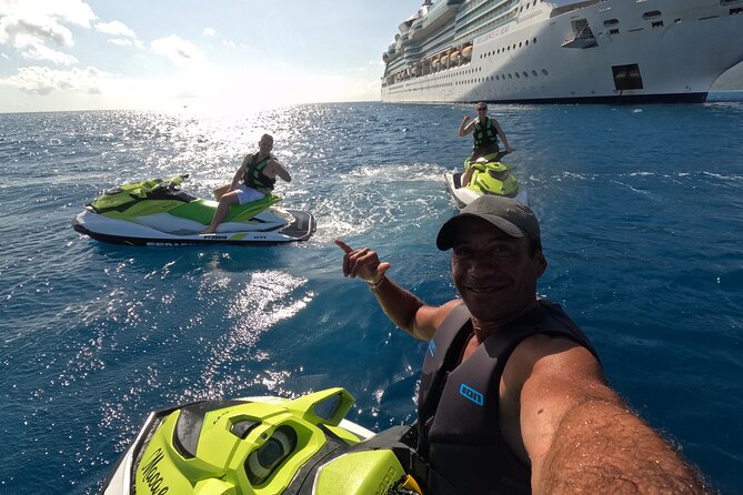 2h Express Adventure by JET SKI in Raiatea - Sacred Island - Tehurui Bay and the view toward Mount Temehani