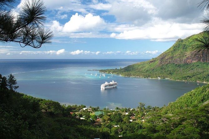 4x4 Moorea Safari Tours : With Hotel transfers - Hotel pickup, cruise timing, and meeting details