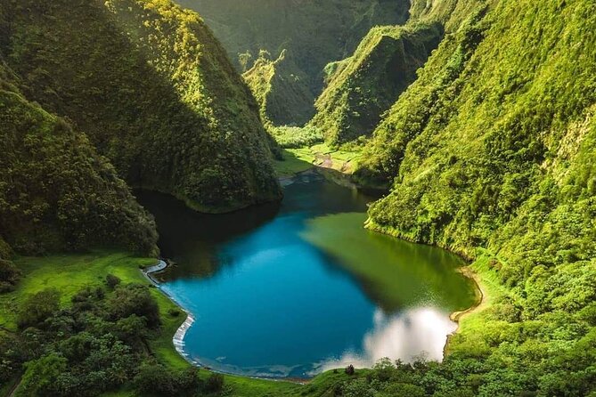 4x4 Safari HEREAKIMANU Tour in the Heart of Tahiti - Is $143.27 a fair price?