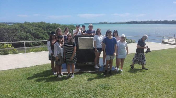 Airport Transfers from Fua'amotu International and Domestic Airport - The 30-minute ride across Tongatapu