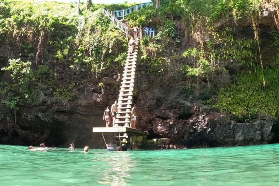 Apia: Full-Day Upolu Island Tour with Waterfalls and Beaches - Le Mafa Pass delivers a quick mountain view