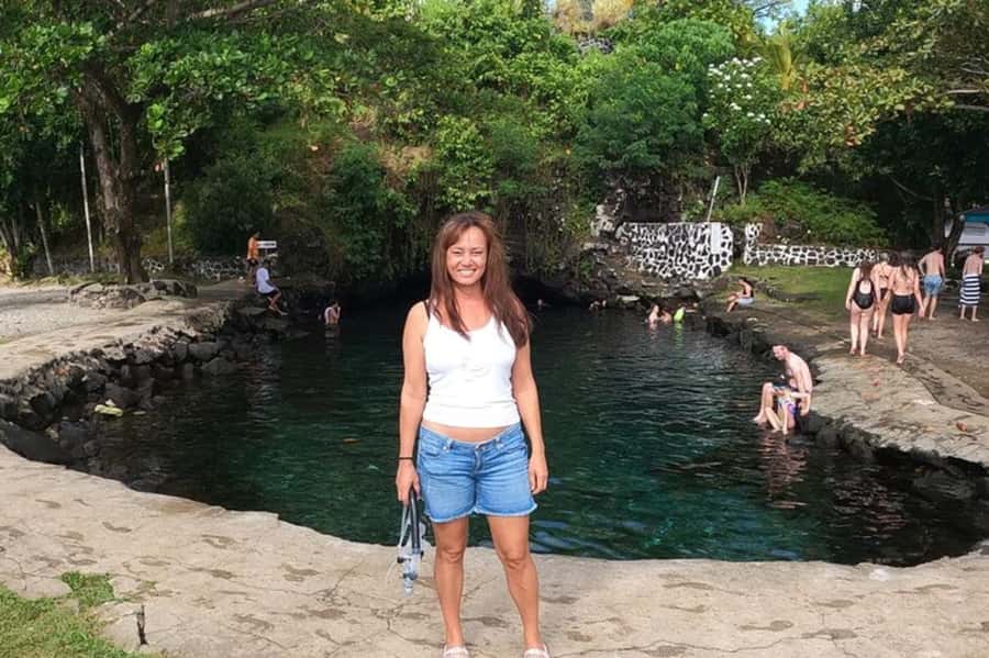 Apia: Full-Day Upolu Island Tour with Waterfalls and Beaches - The Baha’i Temple gives the day a quiet close