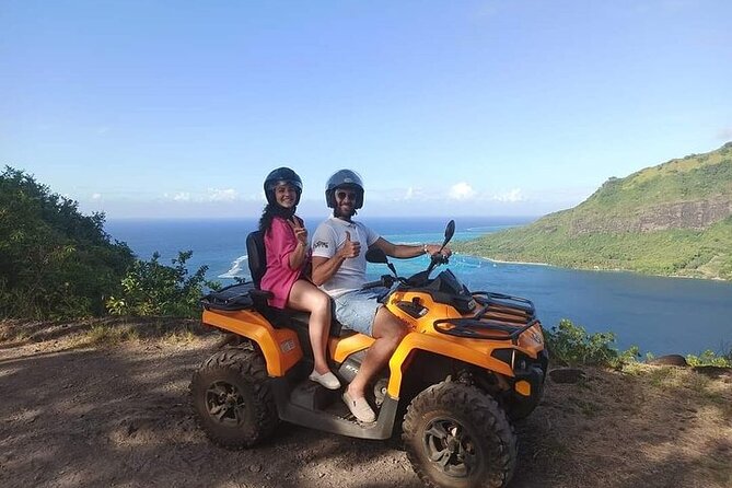 ATV Tour QUAD - Pineapple tasting and a fresh drink at the end