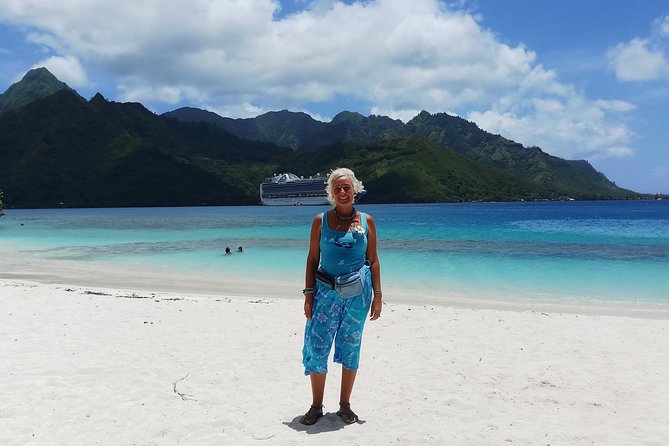 Blue Pearl Private Tour - Cook Bay and Opunohu Bay are the scenic heart of the route