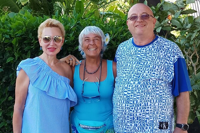 Blue Pearl Private Tour - Tahitian pearls are explained before you shop