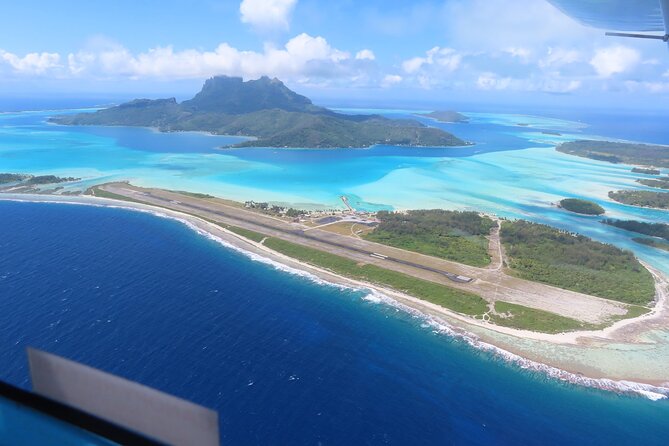 Bora Bora 30-minute Private Flight in a Light Aircraft - A private flight, with an important catch