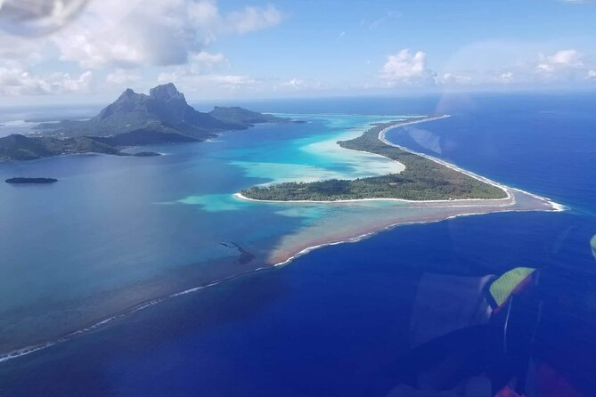 Bora Bora 30-minute Private Flight in a Light Aircraft - Getting to Bora Airport