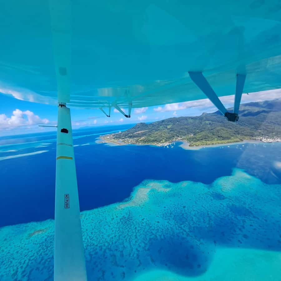 Bora-Bora 30 minutes private flight in light aircraft - Is $282 a fair price?