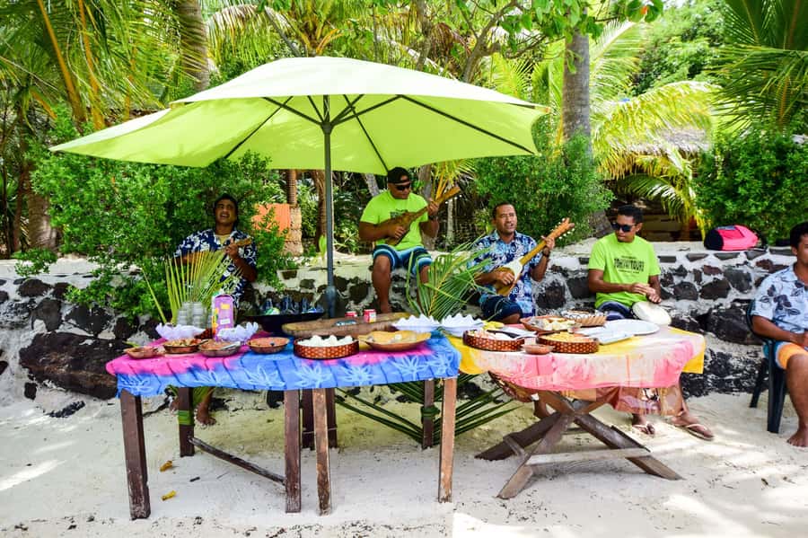Bora Bora: 4x4 Safari with Snorkelling Combo Tour - Why this tour works well on Bora Bora