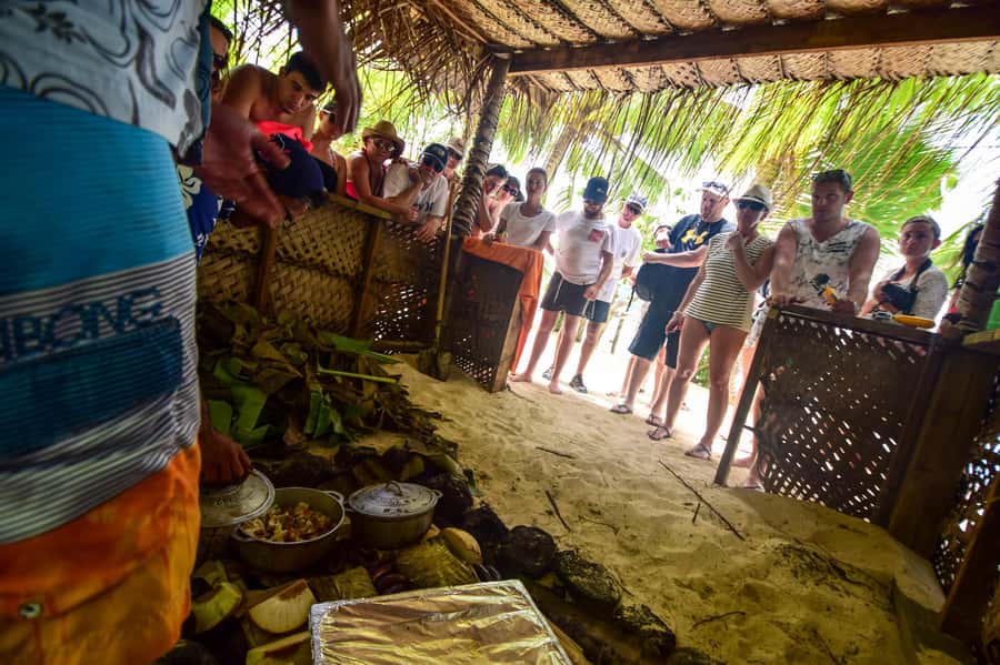 Bora Bora: Full-Day Lagoon Snorkelling Tour - Who should book this tour?