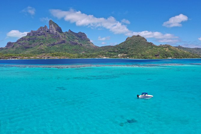 Bora Bora: Luxury Private Half Day Snorkeling Tour - A private boat is the real attraction