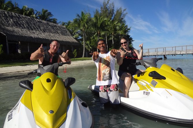 Bora Bora Moana Jet Ski - Stops for photos, fruit, and quiet water