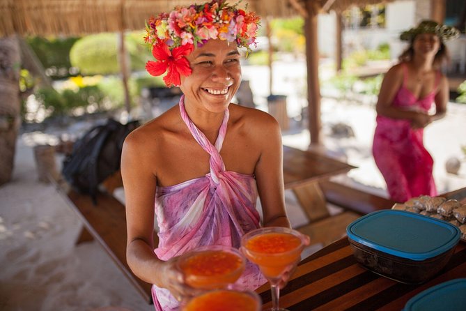 Bora Bora Snorkel Cruise by Polynesian Outrigger Canoe with BBQ Island Lunch - Music, stories, and local hosting