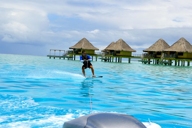 Bora Bora Water Sport : Wakeboard Ski Tube - The private format matters for families