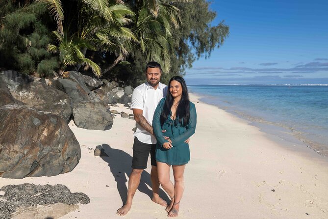 Cook Islands Family or Couple Photo Session - Charlotte, Miri, and the human side of the shoot