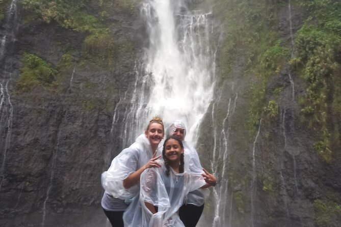 Crossing Island of Tahiti 4x4 Mountain, Waterfall, River, Basins - Lunch is simple and not included