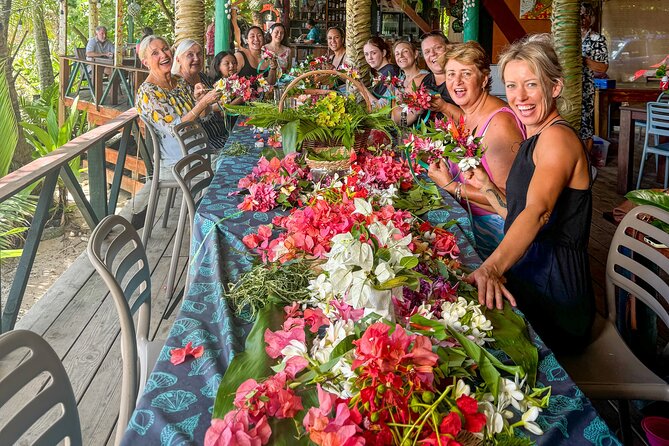 Ei Making Classes in Rarotonga - Who Will Enjoy This Most