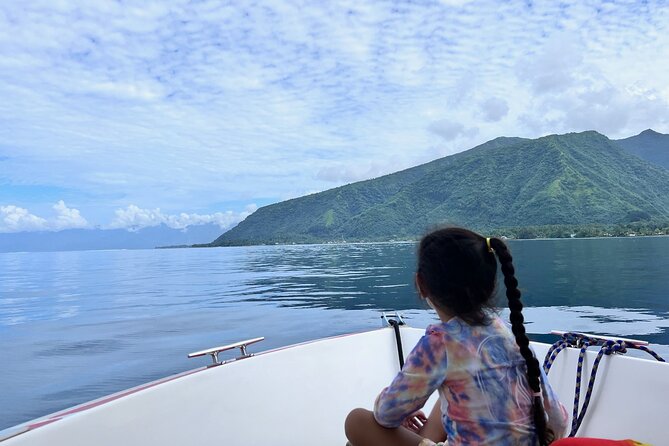 Excursion to discover the authentic Tahiti Peninsula 4:00 - Music, stories, and the crew’s style