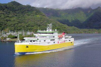 Ferry Transfer between Papeete, Tahiti and Moorea