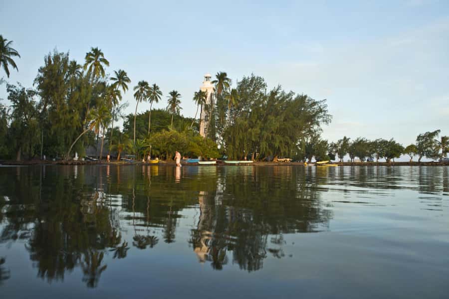 From Papeete: Tahiti Highlights Full-Day Private Tour - Vaihi and Faarumai bring two different waterfall stops