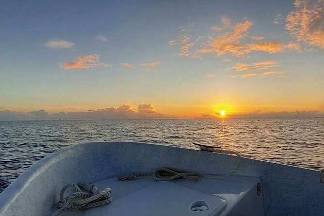 Guided sunset cruise on Raiatea Lagoon - The lagoon views at sunset