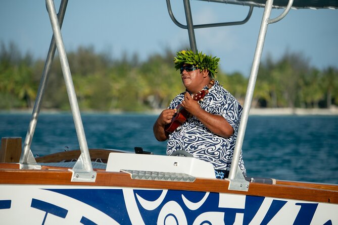 Half-Day Private Luxury Tour from Bora Bora - Your 9:00 am start on Bora Bora’s lagoon