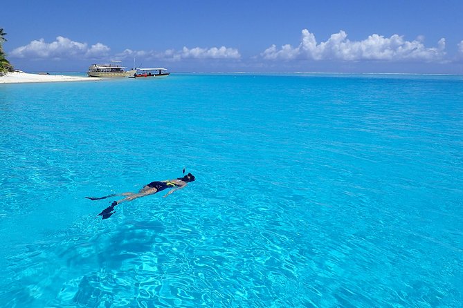 Half day Snorkeling Shared Boat Tour in Bora Bora - Stop two: eagle rays and the open lagoon