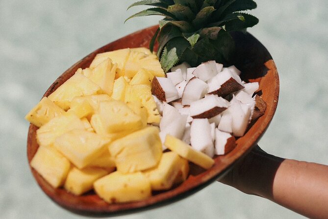 Lagoon and Marine Wildlife Tour in Moorea - Fruit, refreshments, and the value of the morning