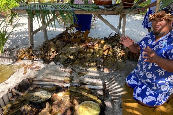 Lagoon Snorkeling Tour with Tahitian Oven Lunch in Bora Bora - A calm look at peaceful sharks