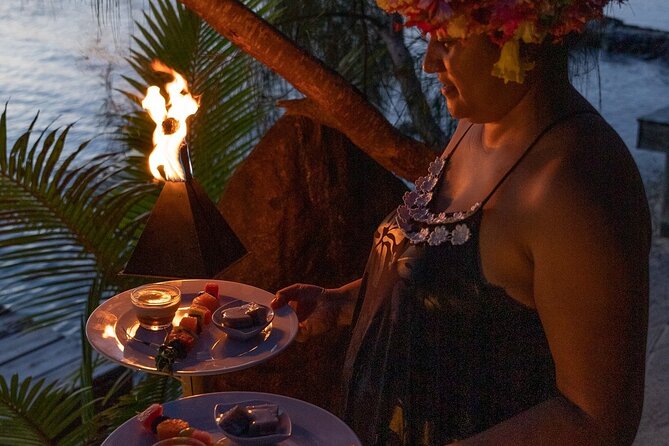 Luxury Private Sunset Cruise and Motu Dinner in Bora-Bora - The sunset cruise is the first main event