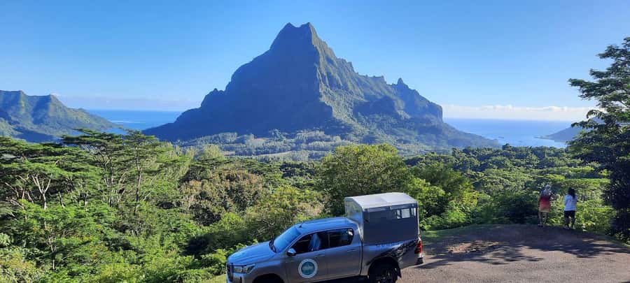 Moorea : Safari Nature and Culture Tour with local guide - Meeting Moorea at Toatea Lookout