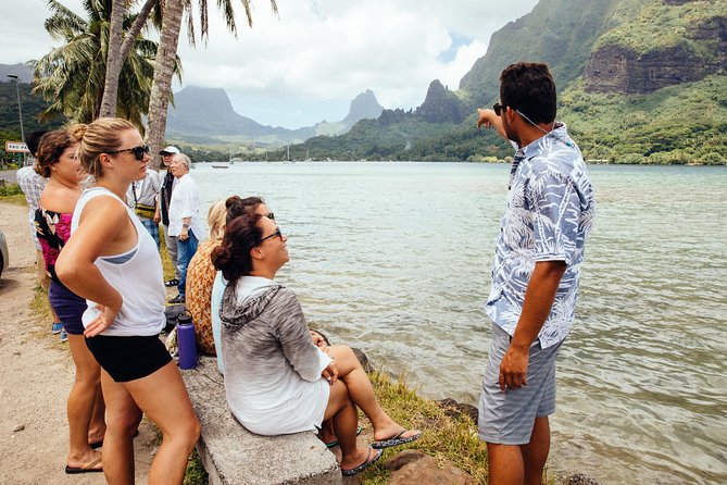 Moorea Street Food Tour - Who should book this experience?