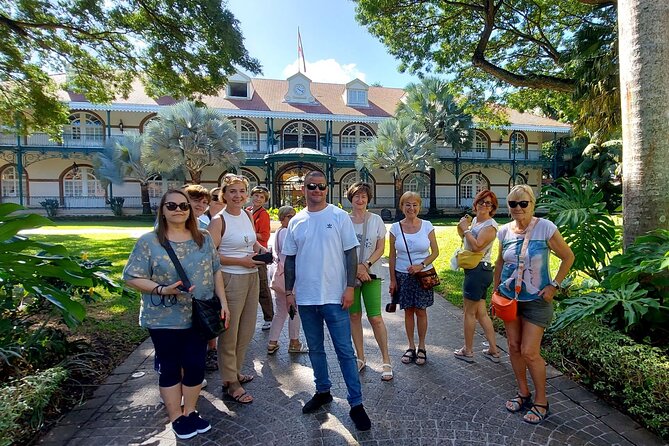 Papeete City Tour, 3hours (on Tahiti) - Walking, driving, and seeing Papeete’s public buildings