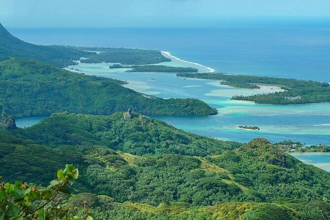 Private 30-minute flight downwind of Huahine - Weather, timing, and cancellation terms