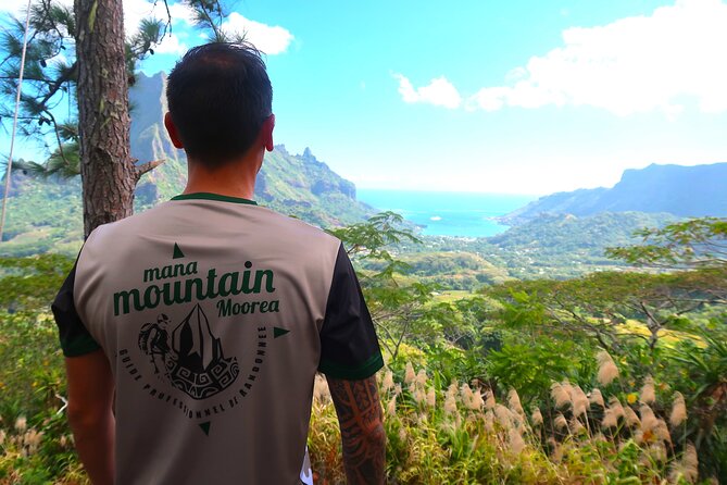 Private Day Trip Hike and Boat in Moorea - Walking the ancestor trail to the 3 Pinus