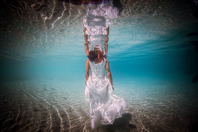 Private Full Day Aquatic Photo Tour + Resort Photo-Shoot (All inclusive) - Two or more lagoon stops chosen around your goals