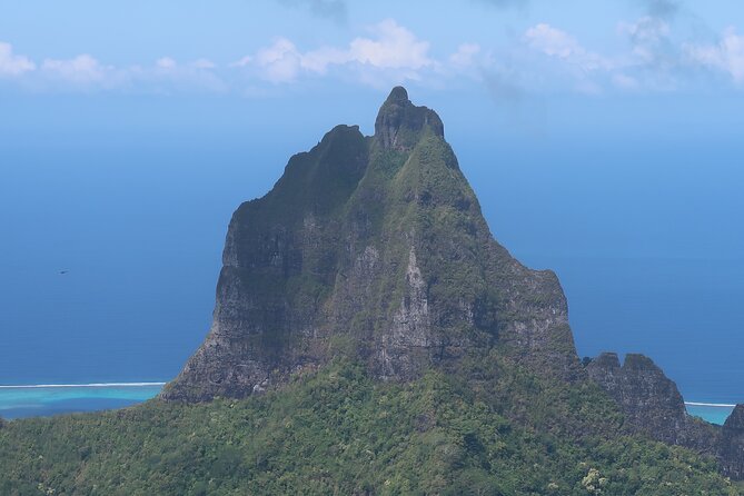 Private Half-Day Hike in the Opunohu Valley in Moorea - Climbing toward the Col des 3 Cocotiers and 3 Pinus