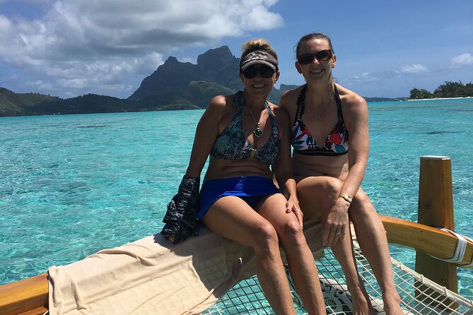 PRIVATE HALF DAY LAGOON TOUR - Bora Bora Cultural Lagoon Tour - First stop: stingrays in the lagoon
