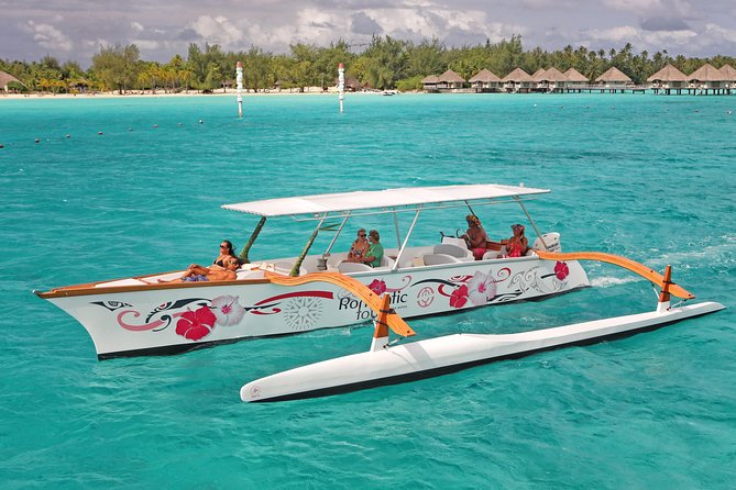Private sunset cruise in Bora Bora - Watching the sky change around Bora Bora