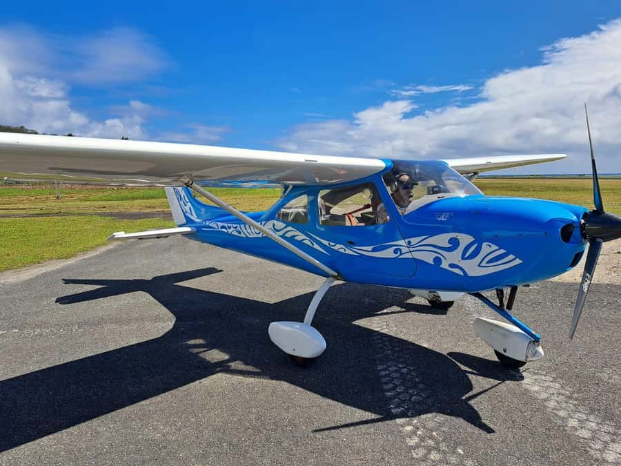 Raiatea: Bora Bora and Taha'a Private Scenic Flight one hour - Who will enjoy this flight most?