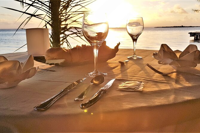 Romantic Private Sunset and Motu Dinner for Two - Why the private format matters