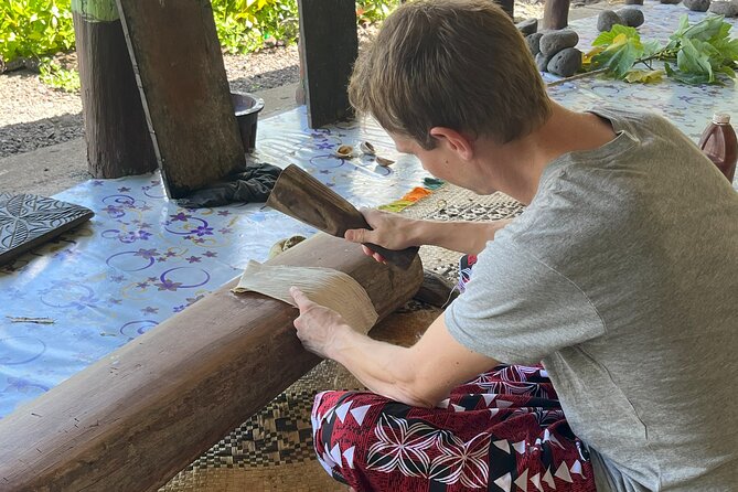 Samoa in a Day: Customizable Tour of Beaches, Waterfalls, Culture - Giant Clam Sanctuary: a gentle start with something unusual