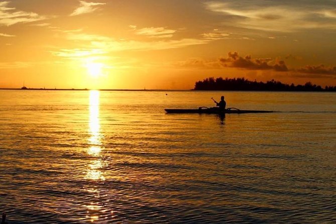 SHARED SUNSET LAGOON CRUISE - Bora Bora Cultural Lagoon Tour - A Polynesian-style boat with room to relax