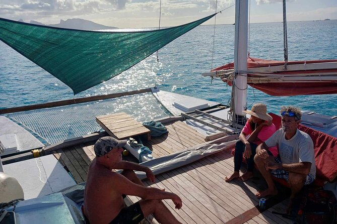 Sunset sailing trip on the Lagoon of Tahiti - Drinks, fruit, and the local punch