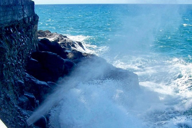Tahiti: Full Day Tour of the Island - The golf course and the road to Tahiti Iti