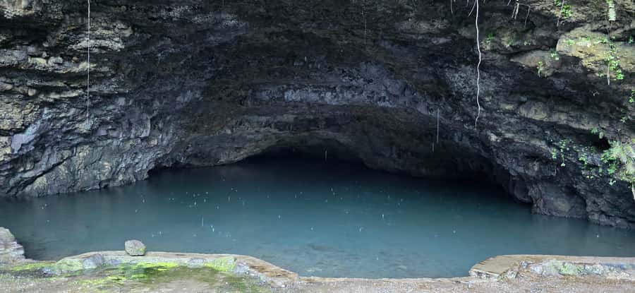 Tahiti: Private Half Day Culture and Nature Highlights Tour - Venus Point and the stories of Matavai Bay