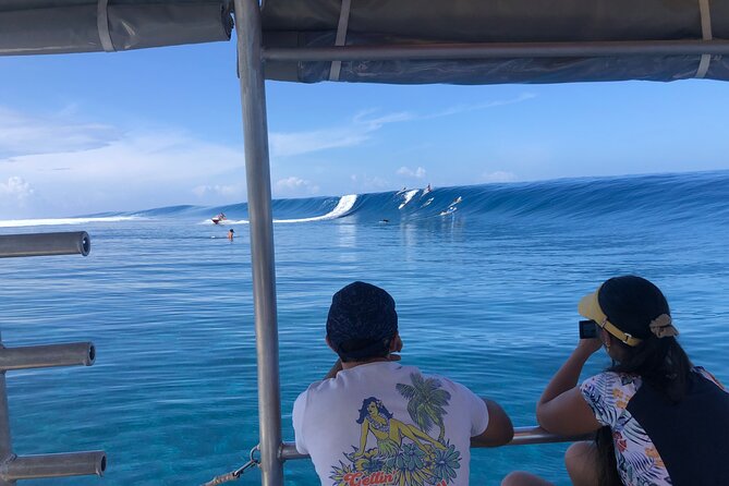 Taxi Boat to Watch the Teahupoo International Surfing Competition - From Teahupo’o Marina to the competition channel