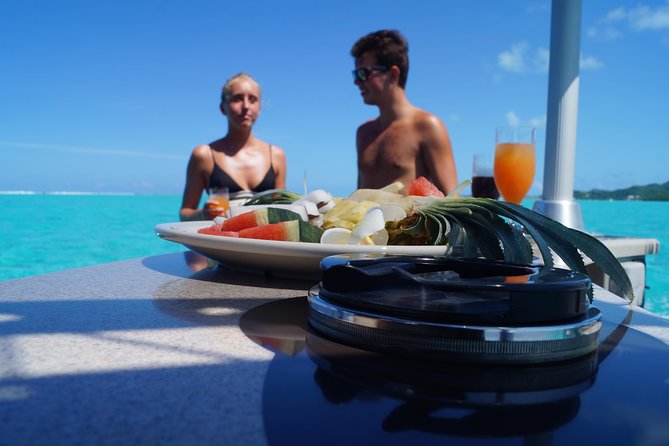 Toa Boat Bora Bora Private Lagoon Tour On Entertainer Bar Boat - Is $575 per person a fair price?